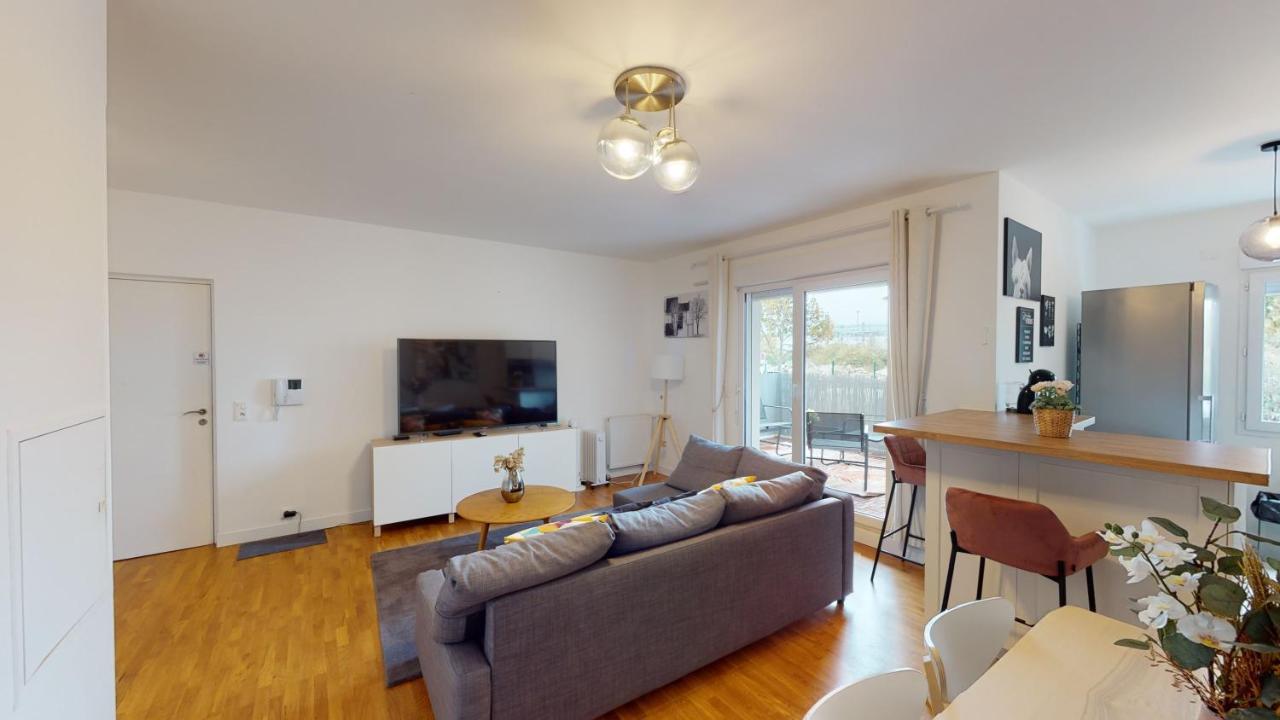 Live Like A Local Stylish 2Br With Balcony & Parking Διαμέρισμα Σαιν-Ντενί Εξωτερικό φωτογραφία